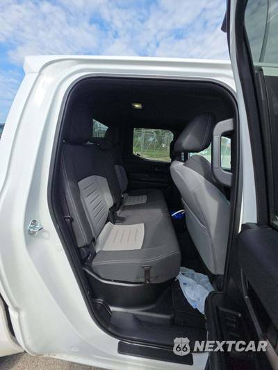 2026 Toyota Tacoma TRD Off-Road Crew Cab Medium Bed - zdjęcie 13 z 17 - miniatura