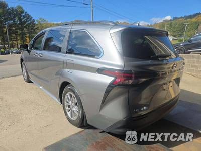 2026 Toyota Sienna XLE 7-Passenger 120.5" WB - zdjęcie 2 z 22 - miniatura