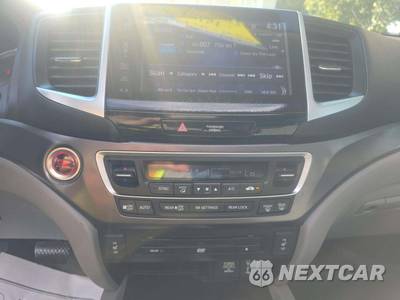 2018 Honda Pilot EX-L w/RES - zdjęcie 10 z 26 - miniatura