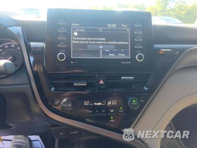 2022 Toyota Camry SE - zdjęcie 10 z 22 - miniatura