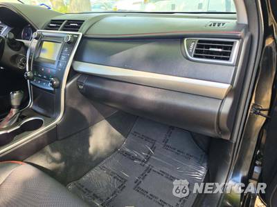 2016 Toyota Camry SE - zdjęcie 19 z 23 - miniatura