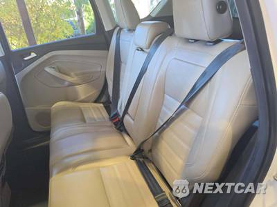 2019 Ford Escape Titanium - zdjęcie 13 z 20 - miniatura