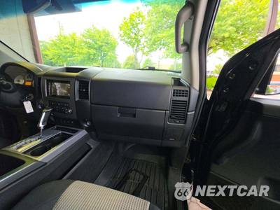 2012 Nissan TITAN PRO-4X Crew Cab Short Bed - zdjęcie 19 z 20 - miniatura
