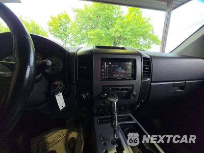 2012 Nissan TITAN PRO-4X Crew Cab Short Bed - zdjęcie 10 z 20 - miniatura