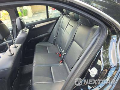 2014 Mercedes-Benz C 300 4MATIC Sedan - zdjęcie 13 z 21 - miniatura