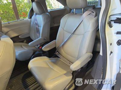 2024 Toyota Sienna XLE 7-Passenger 120.5" WB - zdjęcie 13 z 22 - miniatura
