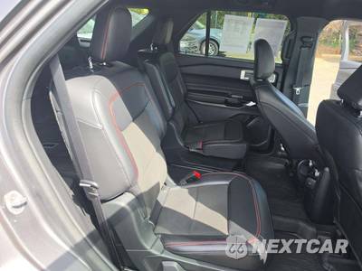 2023 Ford Explorer ST-Line - zdjęcie 17 z 21 - miniatura