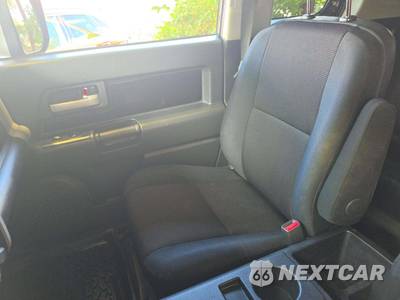2007 Toyota FJ Cruiser w/Rear Doors - zdjęcie 18 z 21 - miniatura