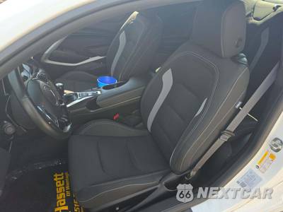 2023 Chevrolet Camaro 1LT Coupe - zdjęcie 6 z 20 - miniatura
