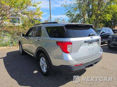 2024 Ford Explorer XLT - zdjęcie 2 z 21 - miniatura