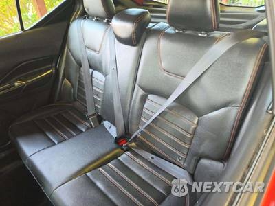 2019 Nissan Kicks SR - zdjęcie 13 z 21 - miniatura