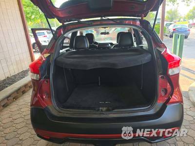 2019 Nissan Kicks SR - zdjęcie 14 z 21 - miniatura