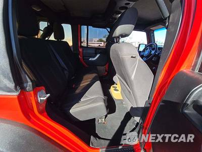 2016 Jeep Wrangler Unlimited Rubicon - zdjęcie 13 z 21 - miniatura