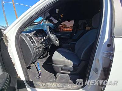 2021 Ram 2500 Big Horn Crew Cab Medium Bed - zdjęcie 6 z 29 - miniatura