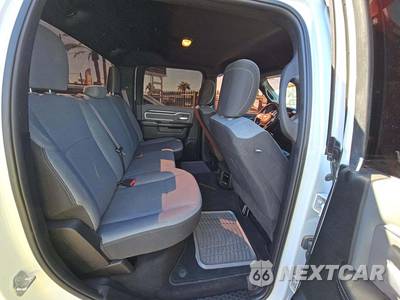 2021 Ram 2500 Big Horn Crew Cab Medium Bed - zdjęcie 16 z 29 - miniatura