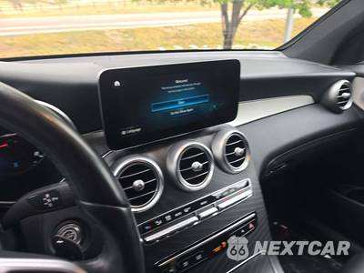 2022 Mercedes-Benz GLC 300 4MATIC - zdjęcie 10 z 20 - miniatura