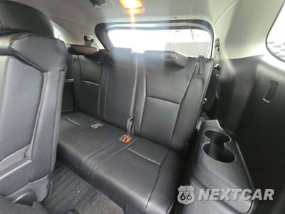 2023 Toyota Highlander Hybrid XLE - zdjęcie 14 z 23 - miniatura