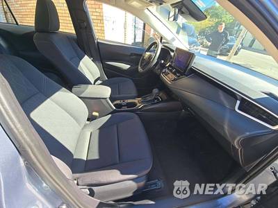 2025 Toyota Corolla LE Sedan - zdjęcie 18 z 21 - miniatura