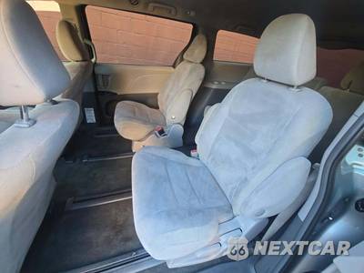 2016 Toyota Sienna L 7-Passenger 119.3" WB - zdjęcie 13 z 22 - miniatura