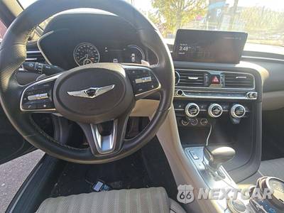 2023 Genesis G70 3.3T Standard - zdjęcie 10 z 21 - miniatura