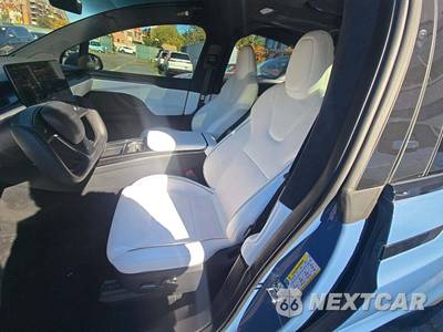 2026 Tesla Model X Plaid - zdjęcie 6 z 26 - miniatura