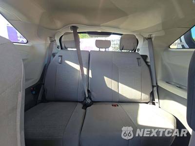 2024 Toyota Sienna LE 8-Passenger 120.5" WB - zdjęcie 14 z 21 - miniatura