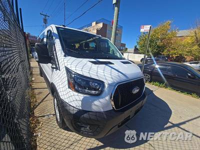 2026 Ford Transit Passenger Van XLT Low Roof 148.0" WB - zdjęcie 4 z 21 - miniatura
