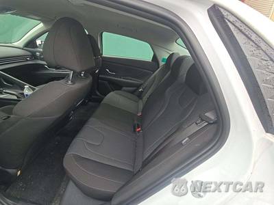2024 Hyundai Elantra SE - zdjęcie 13 z 20 - miniatura