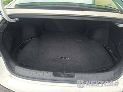 2024 Hyundai Elantra SE - zdjęcie 14 z 20 - miniatura