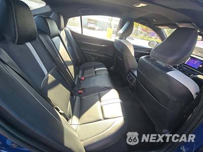 2025 Toyota Camry SE - zdjęcie 16 z 20 - miniatura