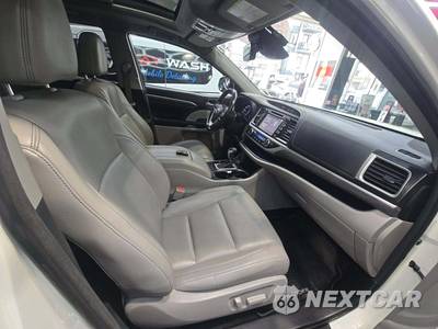 2018 Toyota Highlander Limited Platinum - zdjęcie 19 z 23 - miniatura