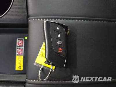 2025 Lexus LX 600 Luxury - zdjęcie 8 z 21 - miniatura