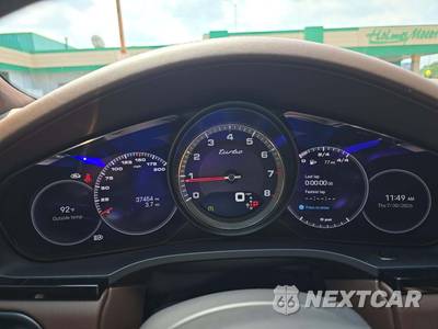 2023 Porsche Cayenne Turbo - zdjęcie 9 z 20 - miniatura