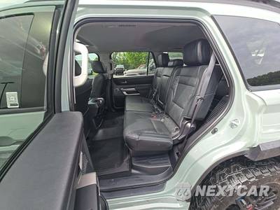 2024 Toyota Sequoia SR5 - zdjęcie 10 z 20 - miniatura