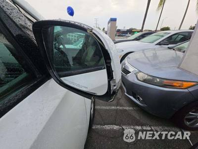 2016 Kia Sedona EX 120.5" WB - zdjęcie 28 z 35 - miniatura
