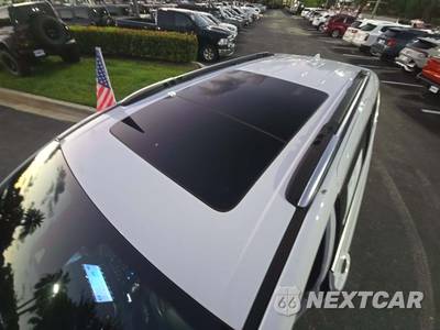 2022 Chrysler Pacifica Pinnacle 121.6" WB - zdjęcie 9 z 22 - miniatura