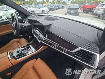 2024 BMW X5 Sports Activity Vehicle xDrive40i M SPORT LINE - zdjęcie 16 z 21 - miniatura