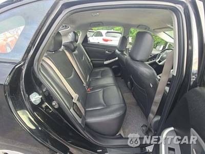 2014 Toyota Prius Three - zdjęcie 13 z 21 - miniatura