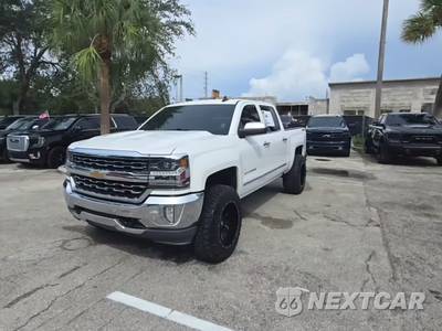 2017 Chevrolet Silverado 1500 LTZ Crew Cab Short Bed 1LZ