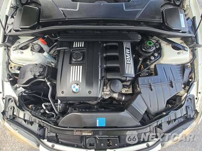 2010 BMW 1 Series Convertible 128i - zdjęcie 22 z 24 - miniatura