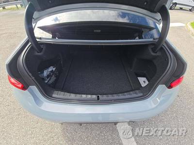 2024 BMW 3 Series Sedan 330i M SPORT LINE - zdjęcie 11 z 21 - miniatura
