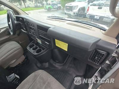 2011 Chevrolet Express 2500 Cargo Van 1WT 135.0" WB - zdjęcie 15 z 21 - miniatura