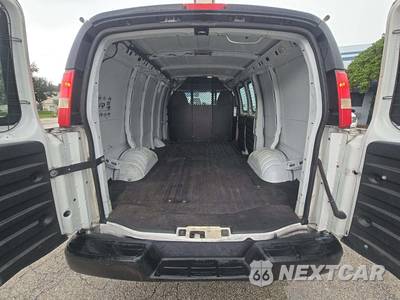 2011 Chevrolet Express 2500 Cargo Van 1WT 135.0" WB - zdjęcie 10 z 21 - miniatura