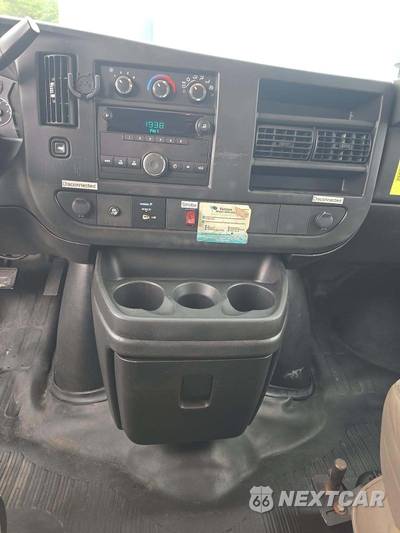 2011 Chevrolet Express 2500 Cargo Van 1WT 135.0" WB - zdjęcie 7 z 21 - miniatura