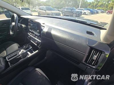 2024 Nissan Pathfinder SV - zdjęcie 17 z 22 - miniatura