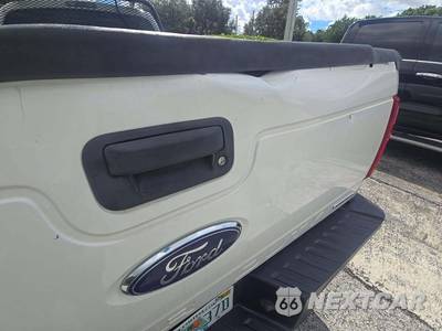2015 Ford Super Duty F-250 XL Crew Cab Long Bed - zdjęcie 21 z 28 - miniatura