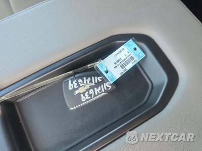 2025 Chevrolet Silverado 1500 LT Crew Cab Short Bed 1LT - zdjęcie 5 z 23 - miniatura