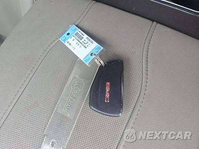 2024 GMC Sierra 1500 SLT Crew Cab Short Bed 4SA - zdjęcie 5 z 23 - miniatura