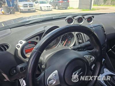 2011 Nissan 370Z Touring Convertible - zdjęcie 29 z 32 - miniatura