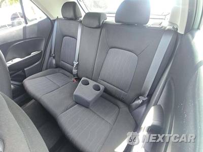 2023 Hyundai Venue SE - zdjęcie 13 z 23 - miniatura